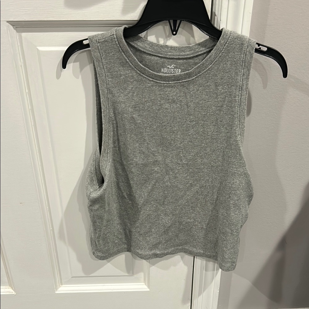 Hollister Gray Sleeveless Crop Muscle Tee y.